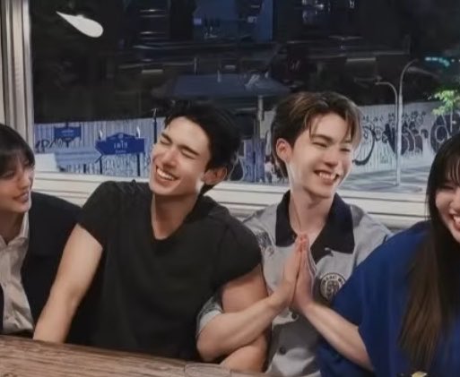 pinktuliper's tweet photo. มวลอะไรคั้บเนี่ย♥️💨 

⊹˚˙∘ #NETJJ 🖤🥕∘˙˚⊹ 
#netsiraphop ✩ #jj_rcp https://t.co/ztc8TTkznq