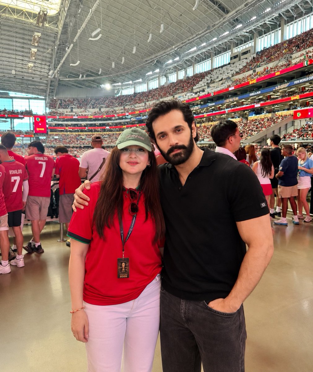 MishLatte's tweet photo. Murtasim took his Meerab out for a match date ⚽️🧢

#YumHaj #YumnaZaidi #WahajAli https://t.co/F1DS0ogYJc