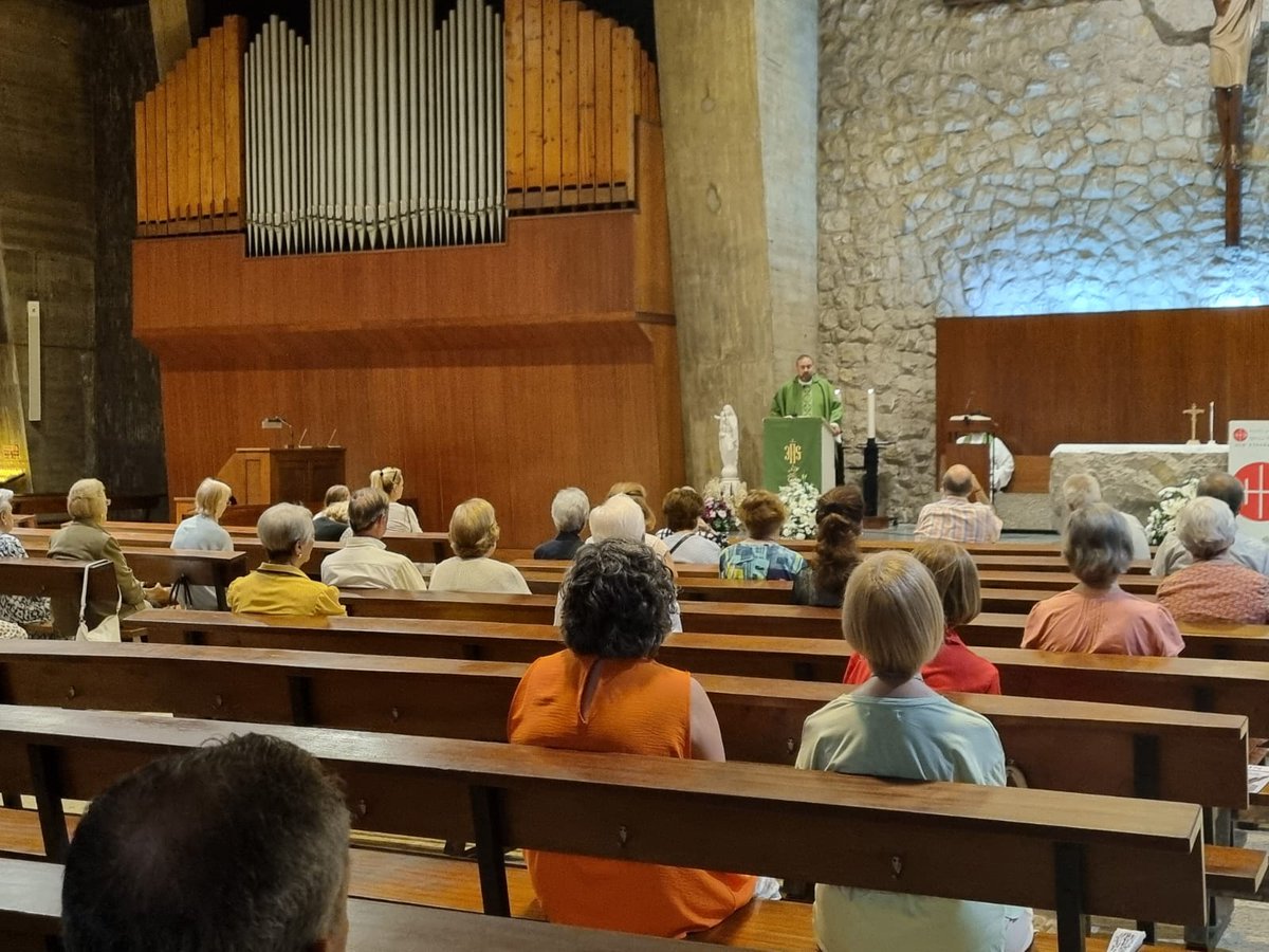 AyudaIglesNeces's tweet photo. 📸 Gran día con el P. Fadi Azar, sacerdote de #Siria, en Santander @Santanderiensis 

👉 Santo Toribio de Liébana, la delegación de ACN y la Parroquia Sta. Mª de los Ángeles, donde celebró la Eucaristía. ¡Gracias a D. Jaime Gutiérrez y a la comunidad por la acogida!🙏 https://t.co/ErWRtabV8T