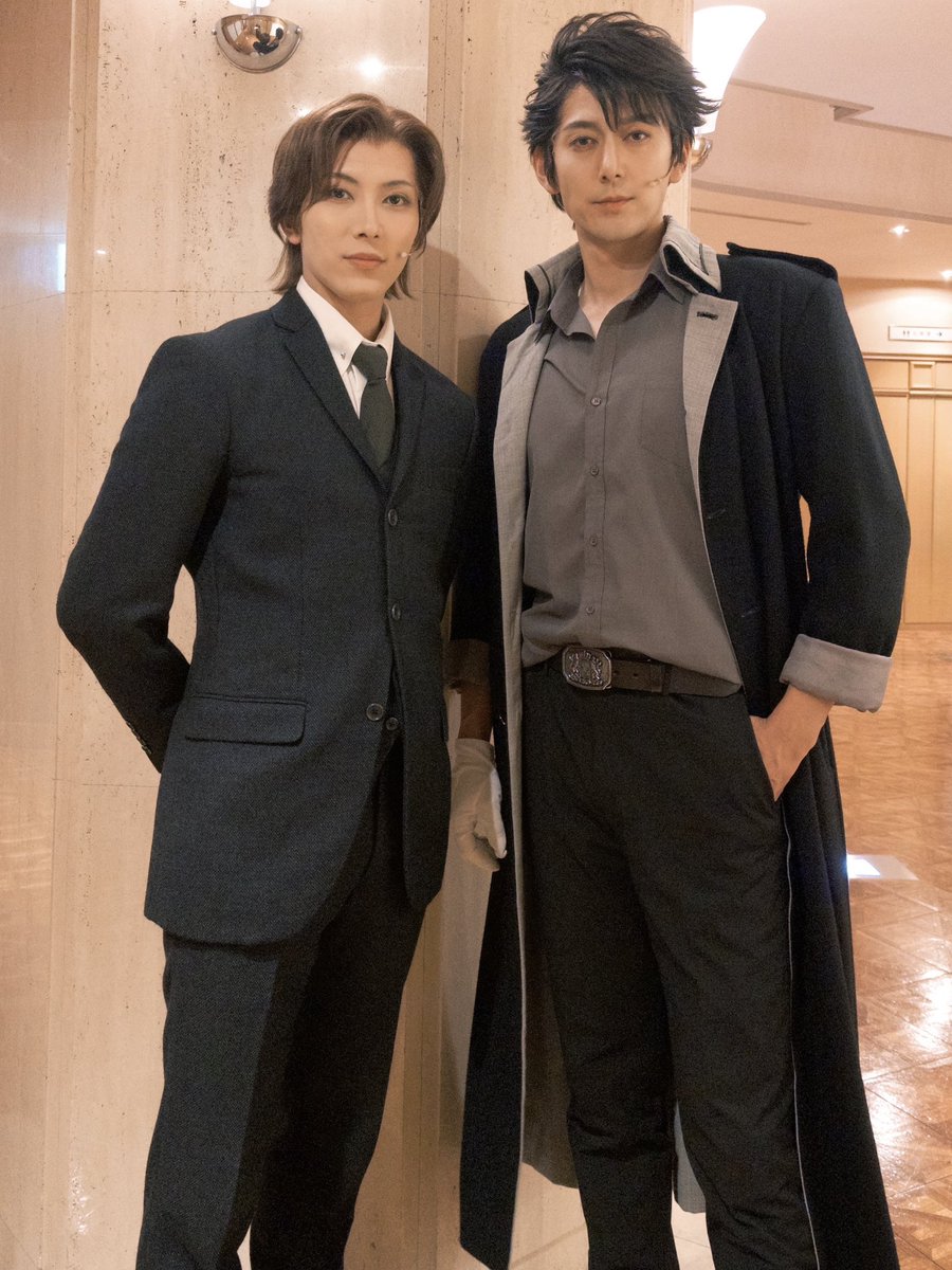 takashi__0128's tweet photo. ミュージカル『#憂国のモリアーティ』緋色の研究 Reprise
ご来場誠にありがとうございました
今日はシャッフル公演
いかがでしたでしょうか？
そしてかずのアルバート、カズバートと。
かずは心が真っ直ぐで熱くて、いつも和ませてくれるんだよね。
秋もヨロシク！
#モリミュ
#アルバート
#モラン https://t.co/bTDGGeMM2J