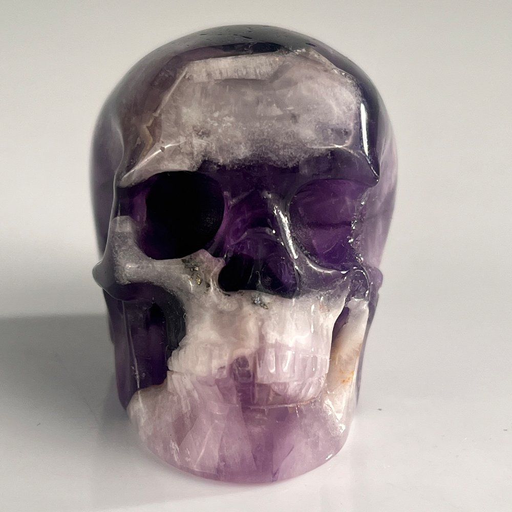 Arcane_skull's tweet photo. Dream Amethyst Crystal Skull 2 inch – Hand Carved Healing Stone | Meditation Decor & Crystal Gift,single specimen
Link:https://t.co/dLZwimGOQ8
#ArcaneSkull #DreamAmethyst #ChevronAmethyst #AmethystSkull #CrystalSkull #NaturalStone #HandCarved #PureHumanArtistry #SingleSpecimen #DeskAesthetic #LuxuryHomeDecor #MineralCollectors #GemstoneCarving #ExecutiveGifts #DarkAcademia #OneOfAKindCrystals