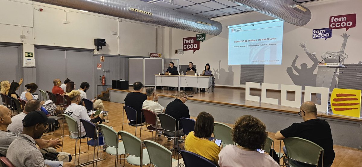 Industria_CCOO's tweet photo. 📢NOTICIAS DESTACADAS

0️⃣ 7️⃣       0️⃣7️⃣        2️⃣0️⃣2️⃣6️⃣     

Aquí os dejamos un resumen de lo más relevante 👉🏽 https://t.co/LdpIuOVI7J

✊ #FuerzaParaAvanzar
✊ #PactoIndustriaYA      
✊ #SalarioOConflicto     
✊ #AgroConFuturoYDerechos https://t.co/BQZ1eplpmd