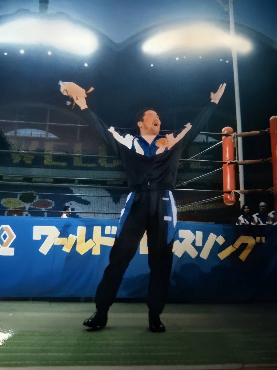 toukondiner's tweet photo. 1995年、北朝鮮で実際にリングへ上がった蝶野正洋・ブル中野が登壇！🎤

ここでしか聞けないトークと、参加者全員対象の3ショット撮影会をお楽しみください📸

🔥お申し込みはこちら🔥
🔗https://t.co/8KvN020rEI
📞03-3486-1322

#闘魂ダイナー https://t.co/jkwDqBWJ9i