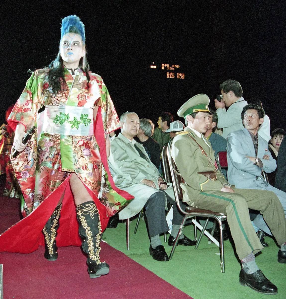 toukondiner's tweet photo. 1995年、北朝鮮で実際にリングへ上がった蝶野正洋・ブル中野が登壇！🎤

ここでしか聞けないトークと、参加者全員対象の3ショット撮影会をお楽しみください📸

🔥お申し込みはこちら🔥
🔗https://t.co/8KvN020rEI
📞03-3486-1322

#闘魂ダイナー https://t.co/jkwDqBWJ9i