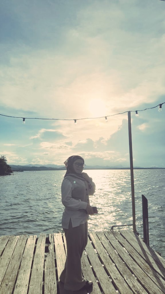 AtieRafael's tweet photo. Salam senja https://t.co/xjiUe0Meeh