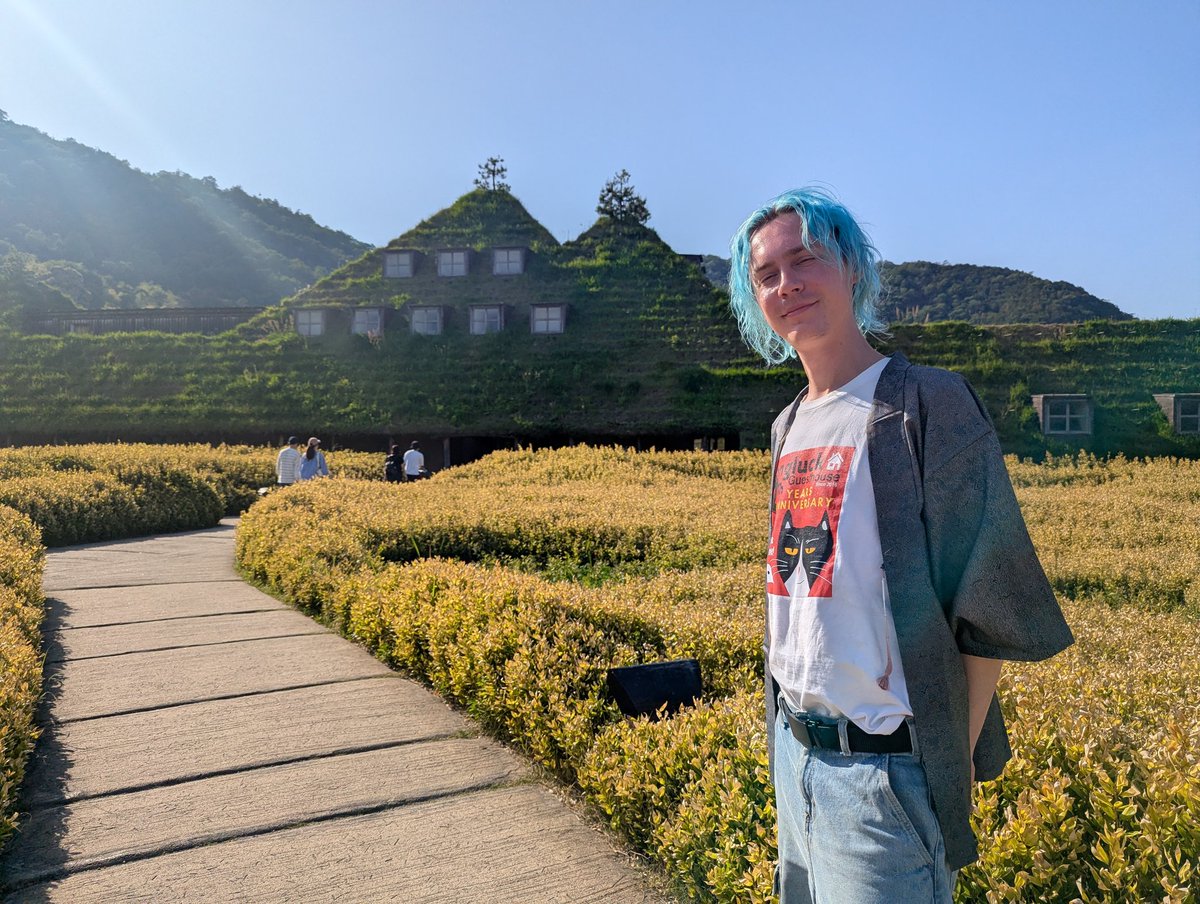 ArturGalata's tweet photo. 日本にはジブリパーク以外でも、ジブリの世界っぽいところがある！！！どこかわかりますか！？ https://t.co/qtdEML7gAo