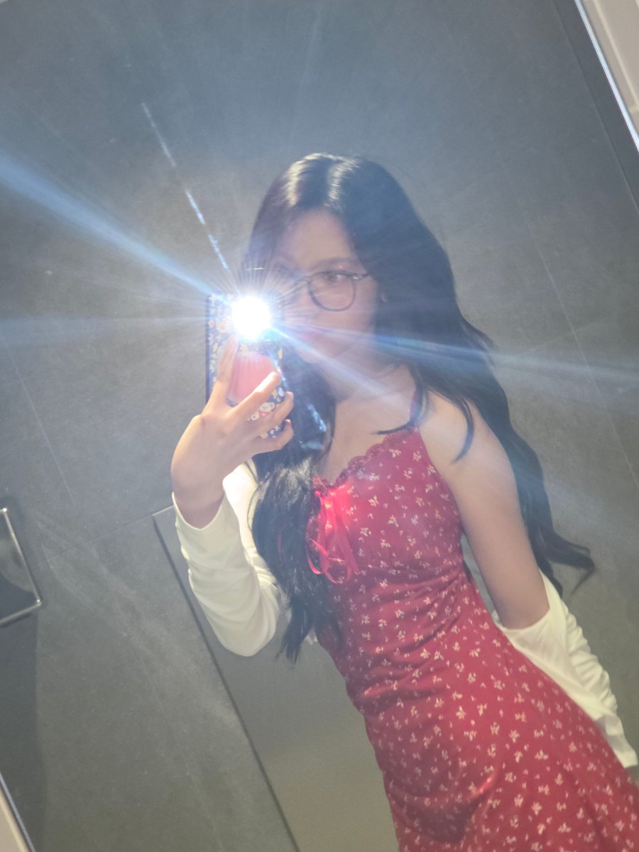 H2HCARMEN_INA's tweet photo. #CARMEN WEVERSE POST 070726

i meow u~😘❤️
(1/2)

#Hearts2Hearts #카르멘 
@Hearts2Hearts https://t.co/aEpn7W7u1i