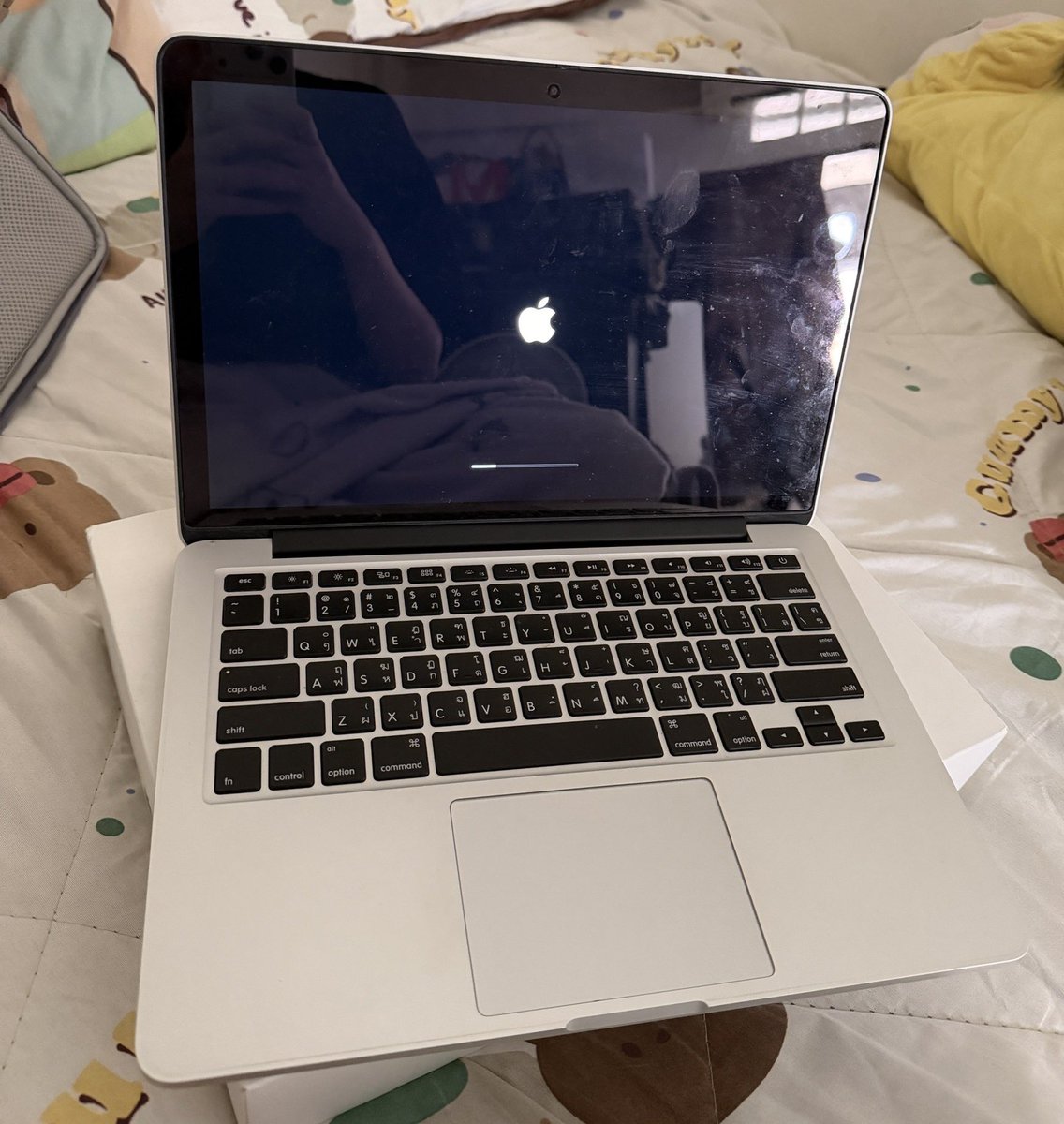 girlpparkkbibi's tweet photo. ส่งต่อ MacBook Pro 2013 ( ดูรายละเอียดพต เดม ) * ลำโพงน้ำเข้า เชื่อมกับลำโพงบูทูธได้
* ต้องไปแก้ WiFi เองนะคะ 

✅2,000 นัดรับตามแนว BTS ผ่อนได้ค่ะ 
ขอ��นรับไปซ่อมต่อได้นะคะ 
#ส่งต่อmacbook #ส่งต่อไอโฟน #macbookมือสอง https://t.co/YZYMdnRl2t