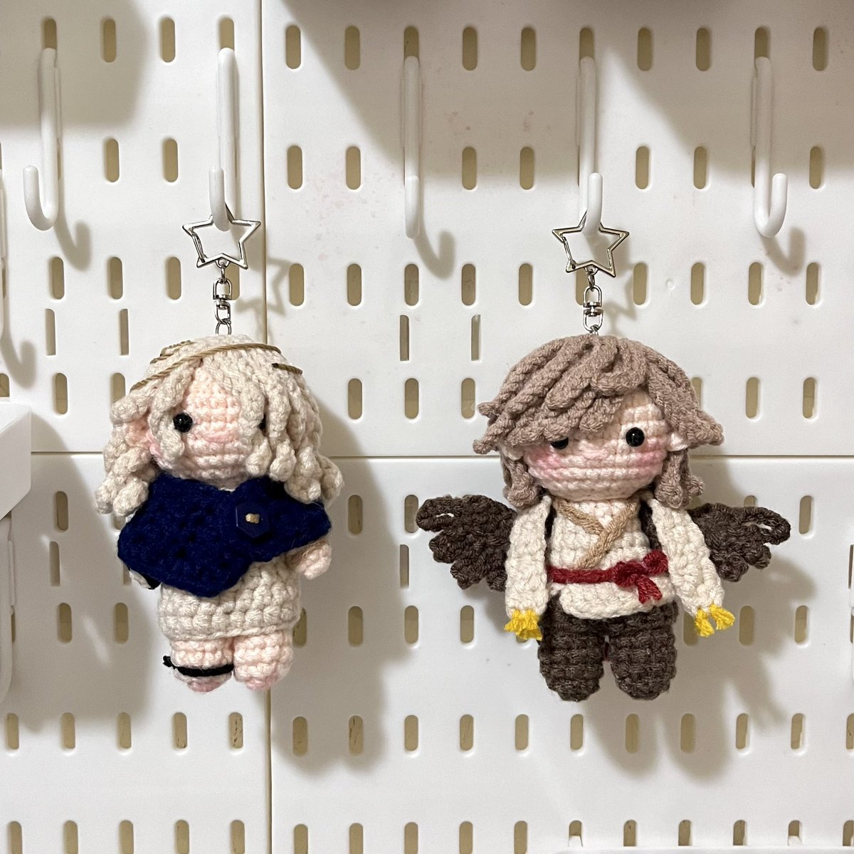 ur___enough's tweet photo. six and getian from reverse: 1999 into chibi crochet😍🤏🏻

#six #getian https://t.co/N69eZWob3v
