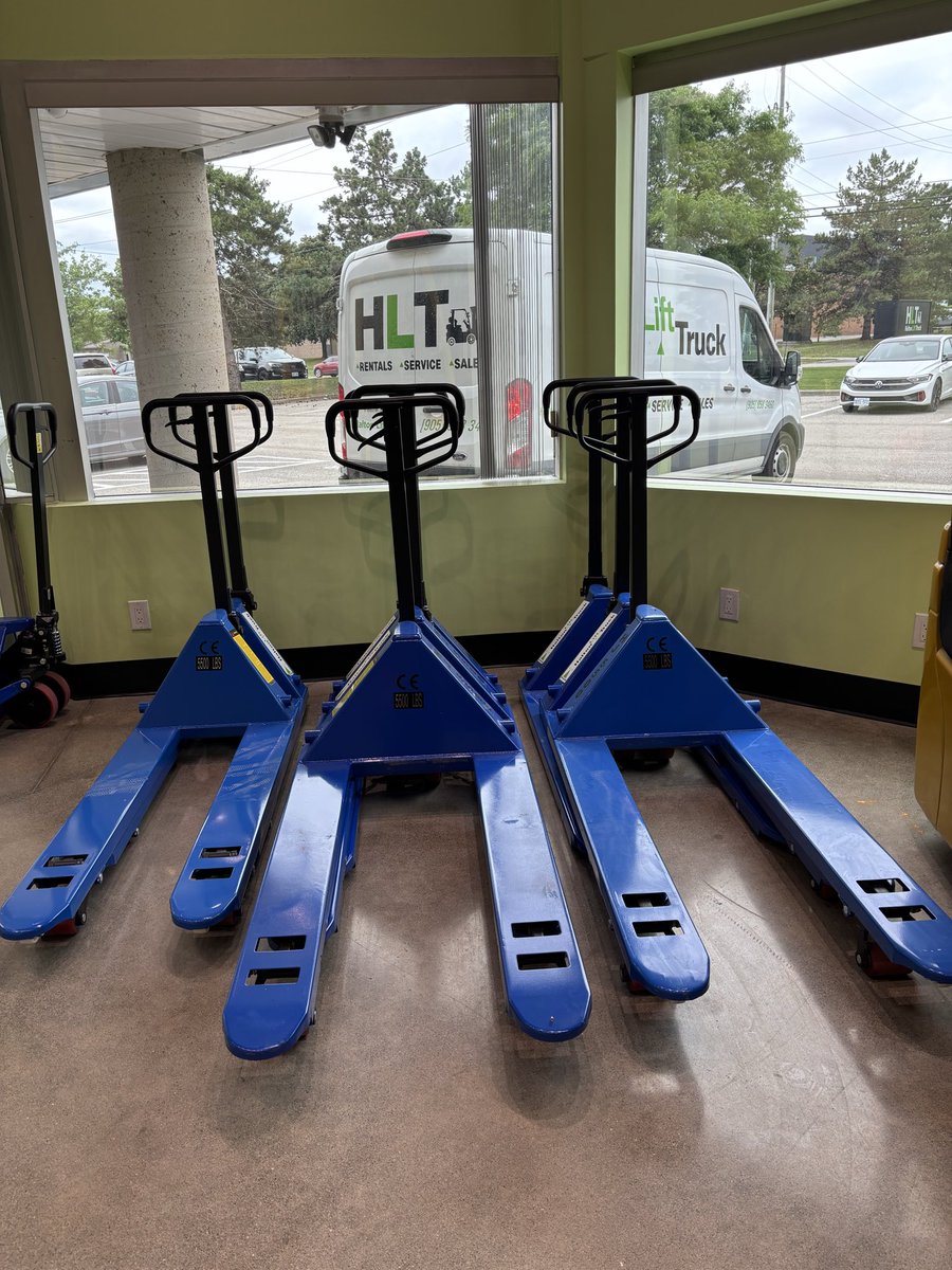 HaltonLift's tweet photo. HLT Pump!
#HLT #canada #pumptruck #forklift #forks https://t.co/W0PNCmtmfS