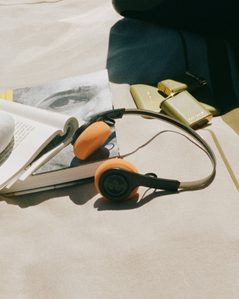 YSL's tweet photo. Respiro by Anthony Vaccarello
Loli Bahia, SJ, Mona Tougaard, Jenn Du Puy &amp; Vittoria Ceretti
 
Captured by Henrik Purienne
A summer story

Fieldbar Cooler

#YSL #YvesSaintLaurent #SaintLaurent #SaintLaurentRiveDroite