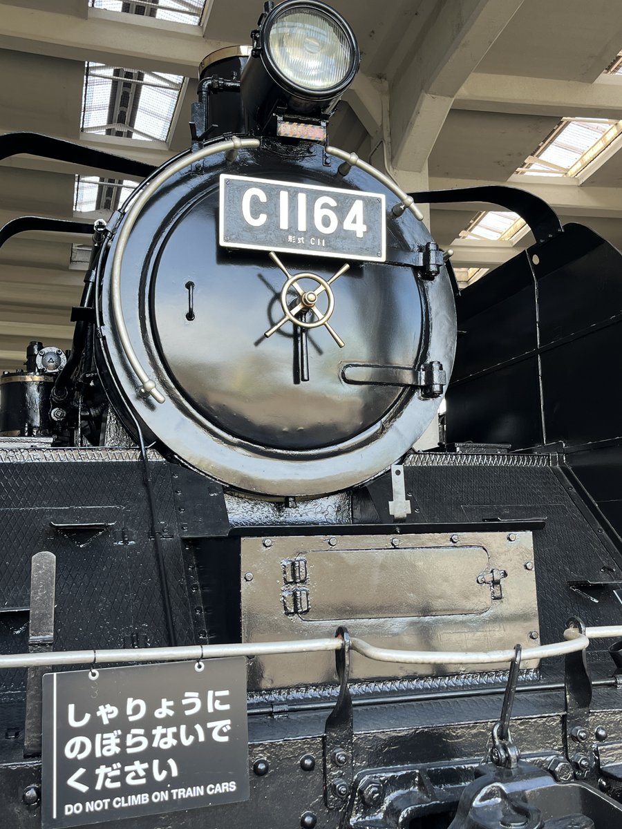 K2Factory_1990's tweet photo. 今週は金曜日・土曜日営業予定です
日曜日はイベント出張なので、平日営業のリクエストにお応えしてみます😀　だれか来るかなあ、、、

画像は京都鉄道博物館です 
京都駅の上にはKATOのショップもありますよ https://t.co/q5eF5BtaFi