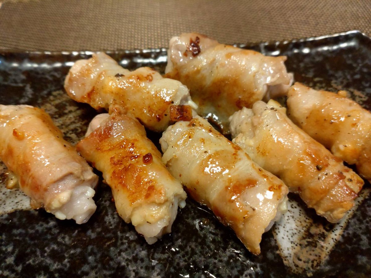 ascha30's tweet photo. 巻いてみました🥩 https://t.co/x1uggDdnZ6