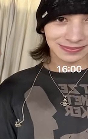 ADAM_050424's tweet photo. ADAMくんのセットログホンマに助かる可愛いねありがとう🙏🏻😭 https://t.co/R8A1HqlJd8