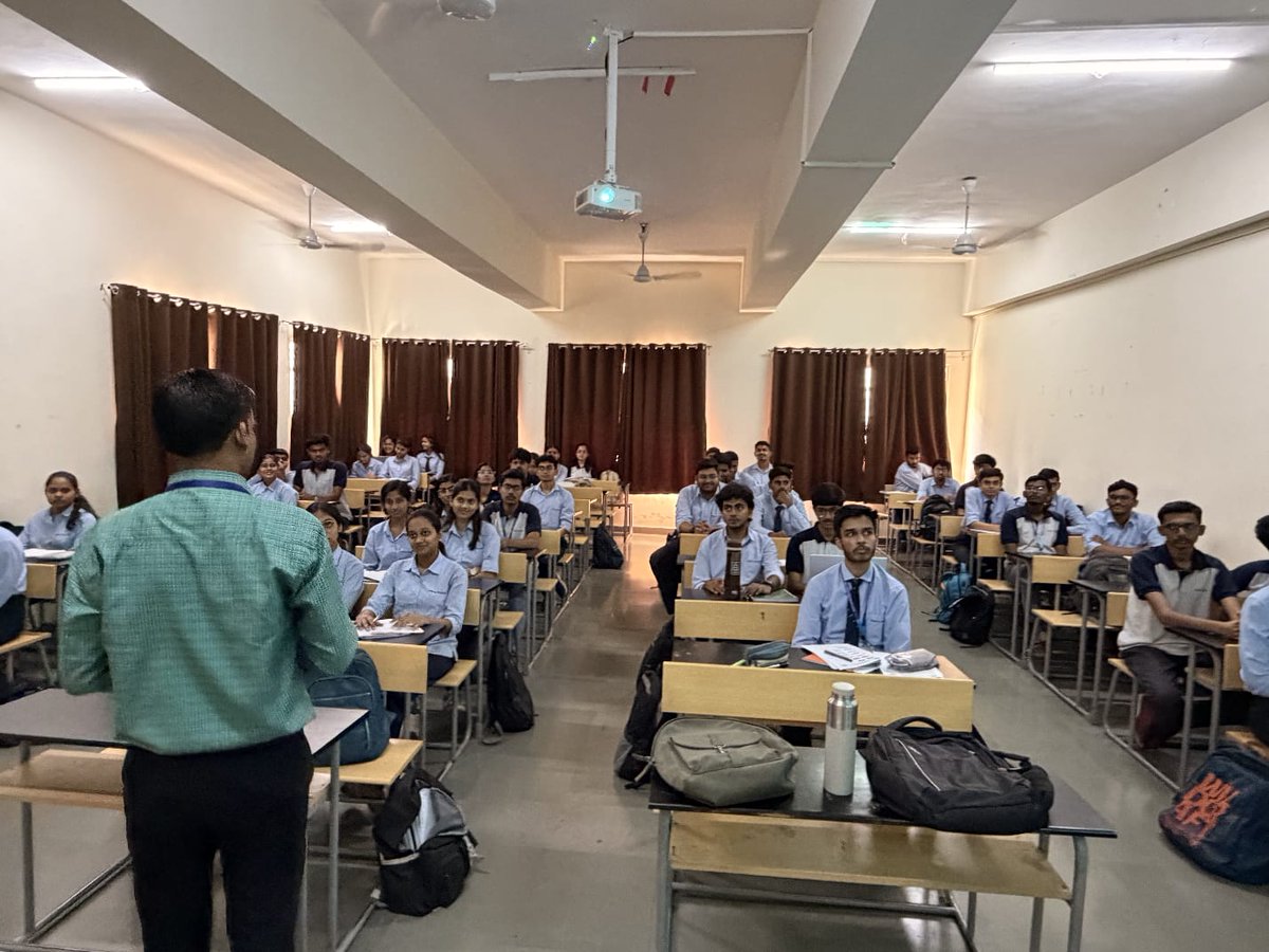 IICPCCoE's tweet photo. 💧 On National Pollution Control Day, AS&amp;H in association with IEN PCCoE organized a session on "Innovations in Water Treatments." Dr. Amol Kharche shared insights on water pollution and emerging treatment technologies, inspiring sustainable solutions. 🌍
 #WaterTreatment #PCCOE https://t.co/hGGbO8HQij