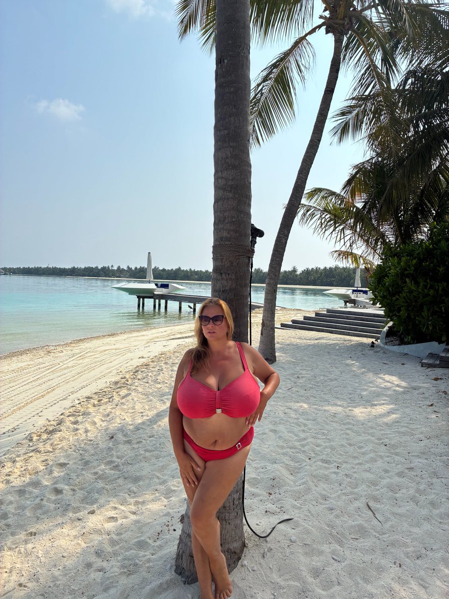Nadine Jansen © tweet media