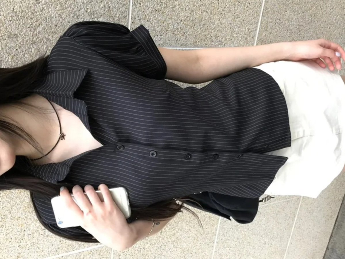 MyoArchives's tweet photo. 핏 예쁜 1만원대 여름반팔 모음.. https://t.co/GwiNbm5vn9