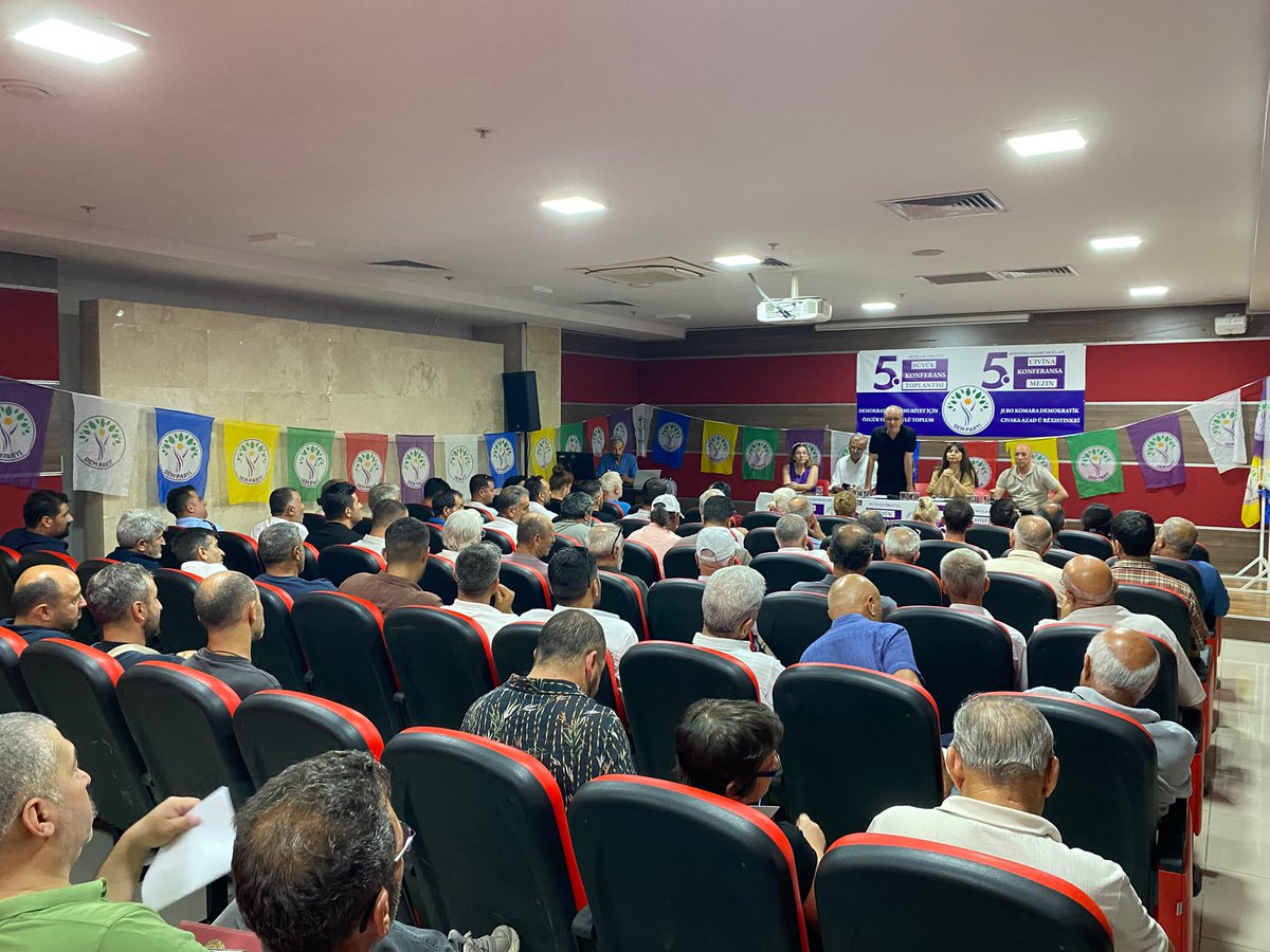 dempartimugla's tweet photo. DEM Parti Büyük konferans öncesi muğla toplantımızı gerçekleştirdik. https://t.co/Y2pm5dTEPa