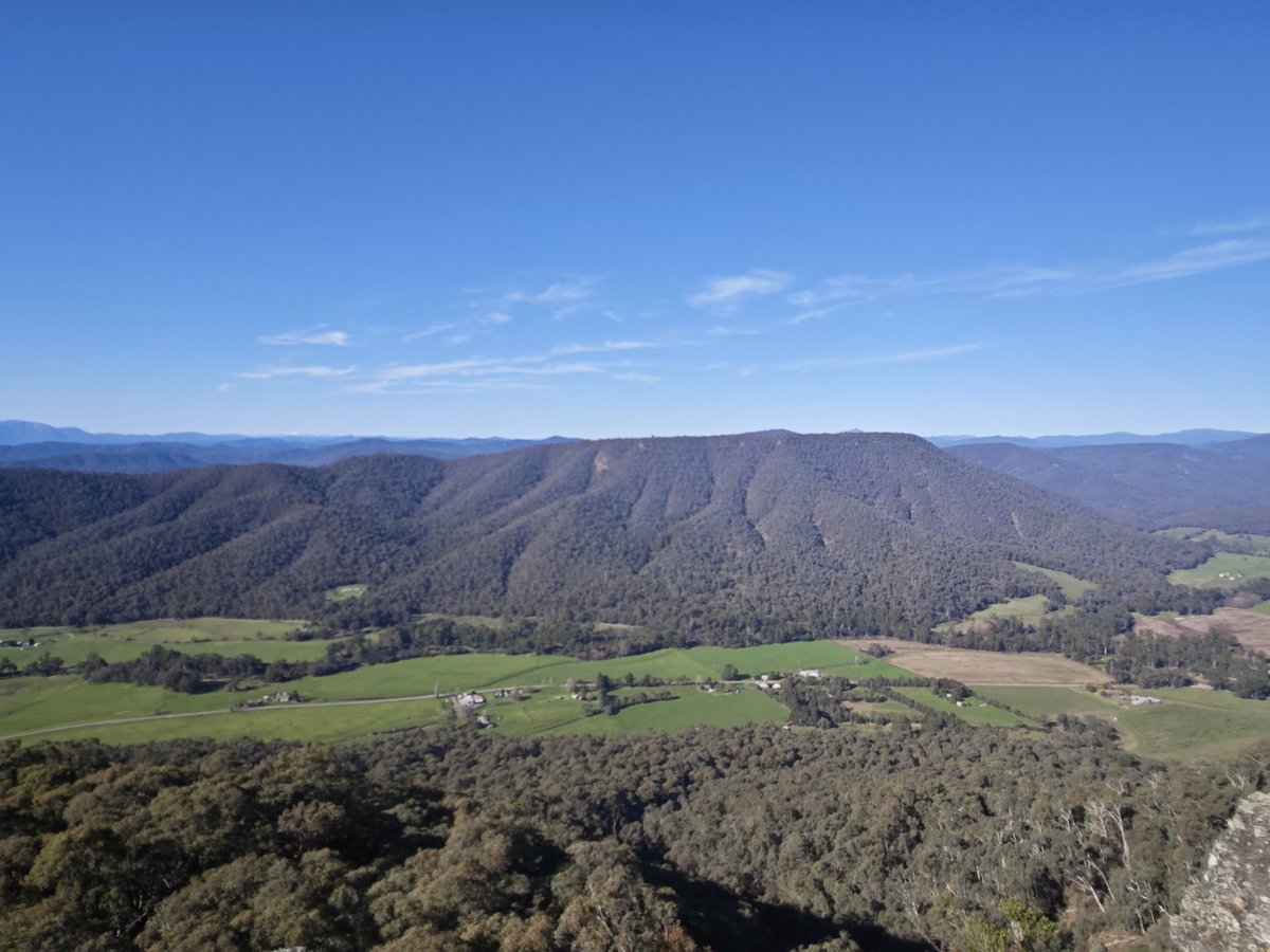 KennedyCreek1's tweet photo. Continuing the waterfall theme #ParadiseFalls looking fantastic and great conditions for a look from #PowersLookout great to take a few days for a short break in NE Vic https://t.co/JXVfVndLgD