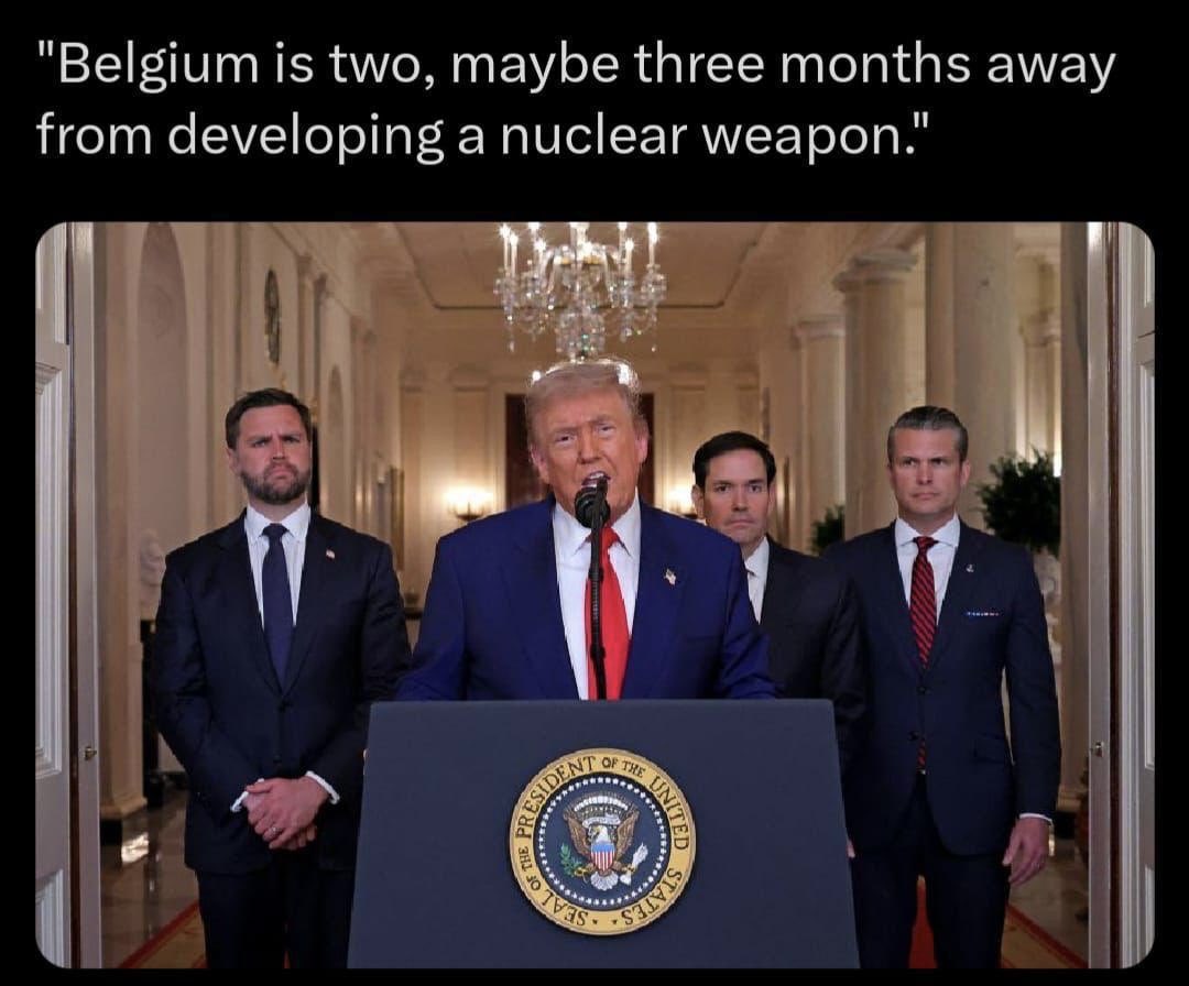 DarioNardella's tweet photo. Easy, Trump… don’t take it personally

#worldcup https://t.co/TzU4uXi306