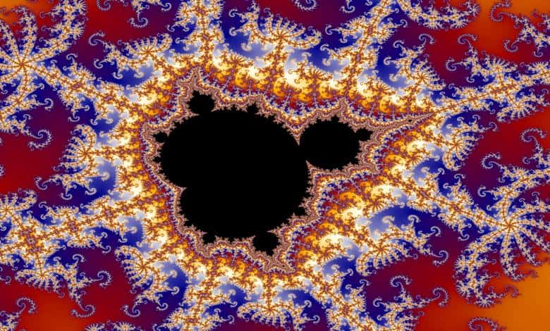 yigit_ym's tweet photo. Fraktal geometride meşhur Mandelbrot kümesi. Doğanın, gerçek yaşamın geometrisi bu.
Kenarlardan zoom yapıyorsun, büyütüyorsun büyütüyorsun bir bakıyorsun en baştaki desen tekrar çıkıyor...
Geçmişe gittikçe gelecek, geleceğe gittikçe geçmiş çıkıyor... Tıpkı tarih gibi değil mi... https://t.co/yJECIjCR2a