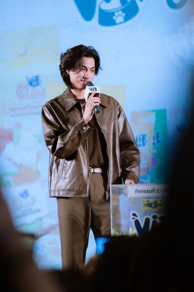 tb_entofficial's tweet photo. กลัฟ คณาวุฒิ เข้าร่วมงาน Pet power 2026 ในฐานะ Brand Ambassador ของ VIF ที่ ศูนย์การประชุมและแสดงสินค้านานาชาติ ไคซ์ ขอนแก่น

GULF​ WITH VIF IN KKN
#VIFKhonkaenxGULF
#GulfKanawut https://t.co/t9uYY07B1L