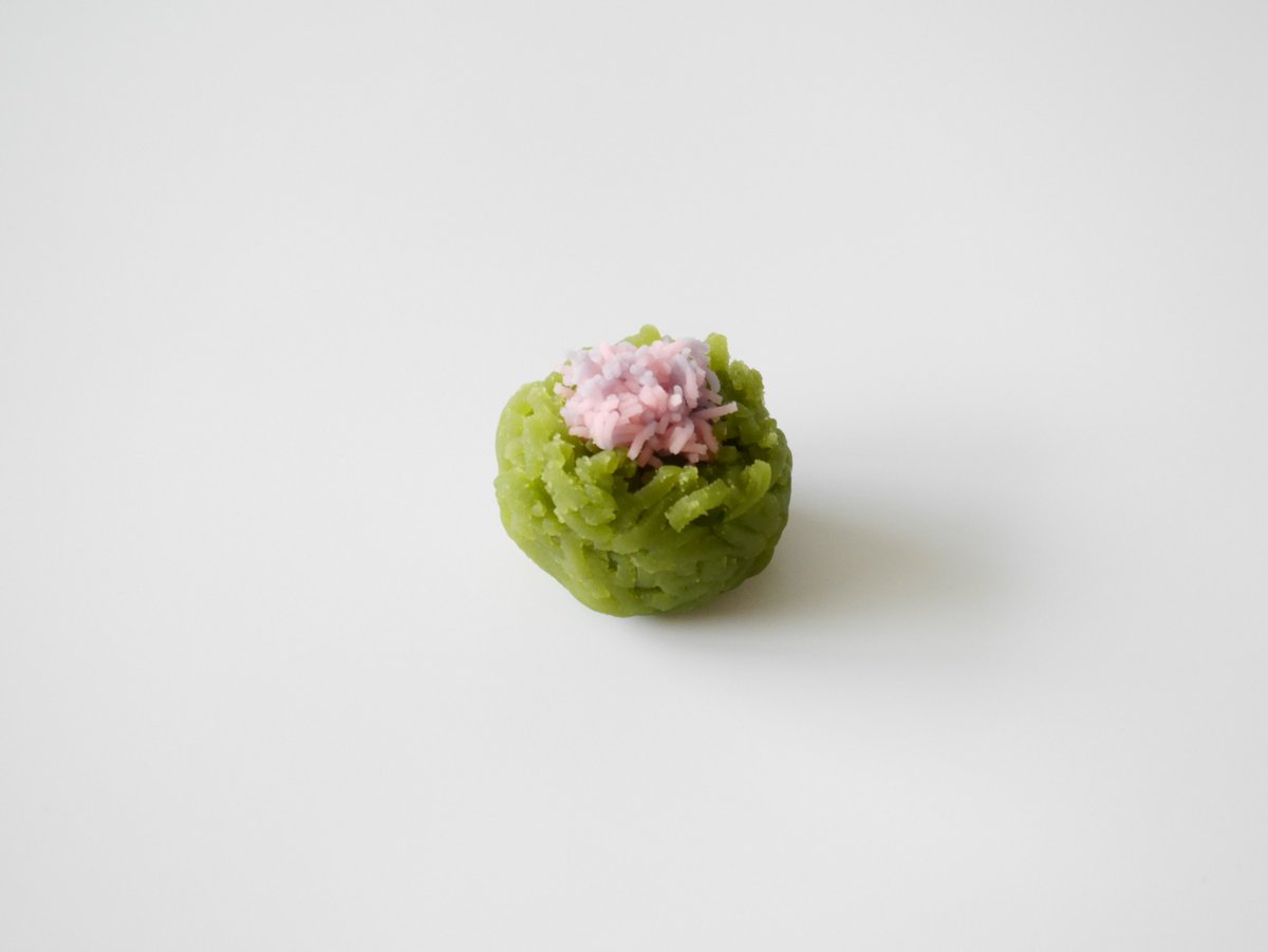 加賀藩御用菓子司　森八 tweet media
