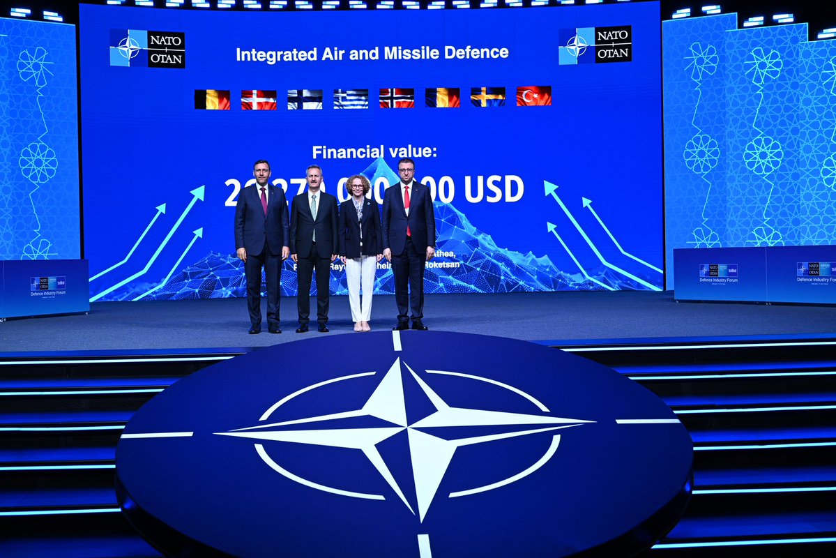 halukgorgun's tweet photo. 2026 NATO Savunma Sanayii Forumu kapsamında üye ülkelerin birlikte geliştireceği; 

       •Vurucu Güç Kabiliyetleri,
•Bütünleşik Hava ve Füze Savunma Sistemleri,
•Uzay ve Gözetleme Kabiliyetleri,
•Savunma Sanayii için Kritik Ham Maddeler,
•NATO’nun İnsansız Hava Aracı Üstünlüğü

alanlarında anlaşmalar imzaladık. 

Aselsan, Roketsan, STM ve TÜBİTAK’ın yüklenicileri arasında yer alacağı bu projeler önümüzdeki yıllarda İttifak’ın caydırıcılık mimarisinin omurgasını oluşturacak.