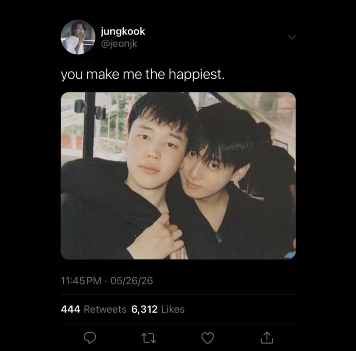 breadbts's tweet photo. every time an au writer uses actual jikook pics i'm like yeah no shit this feels real, those pics already look like couple photos irl 😭 https://t.co/7MysnwQu4Y
