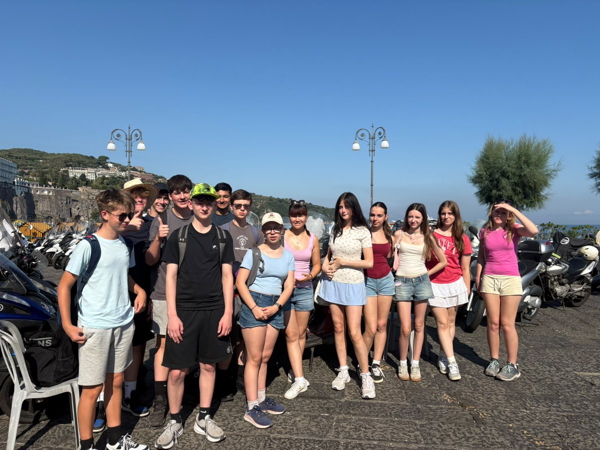 SamWardAcad's tweet photo. Mount Vesuvius &amp; a boat trip to Capri for those on the Italy trip. #Geographytrip #Foodtrip #makingmemories https://t.co/z39uy5VO2u