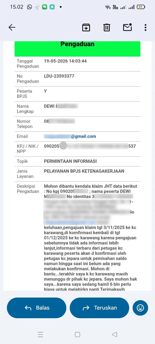 MediaKonsumenID's tweet photo. Seorang mantan pekerja di Karawang mengaku dana Jaminan Hari Tua (JHT) miliknya di BPJS Ketenagakerjaan tak kunjung cair meski sudah 9 bulan menunggu. Ia terkena PHK dan status kepesertaannya sudah dinonaktifkan perusahaan, namun sistem mencairkan dana terkunci karena proses split account dari pihak pembayar 10% wilayah Jepara yang belum selesai. Selama ini ia sudah berulang kali mendatangi Kantor Cabang Karawang, tapi hanya diminta menunggu tanpa pernah diberikan nomor tiket pengaduan resmi. Kini ia hamil 8 bulan dan dana JHT menjadi satu-satunya harapan untuk biaya persalinan.