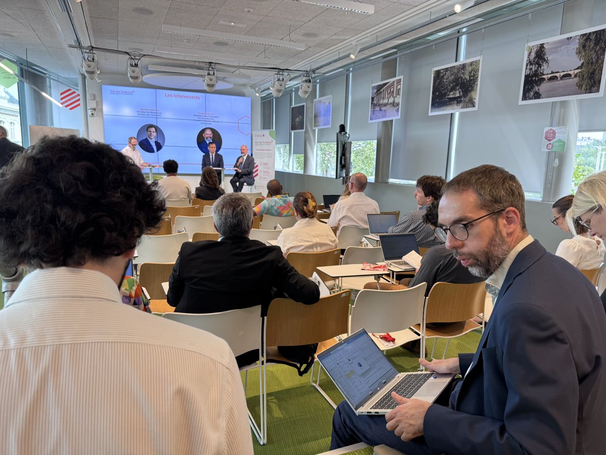 laurent_sceaux's tweet photo. Au #HubDesTerritoires, un constat partagé : les foncières sont des leviers essentiels. Requalification des centres-villes, production de logements, revitalisation commerciale, transitions: elles permettent d’investir sur le temps long et de concilier intérêt général et efficacité https://t.co/YPIGYbHv9r