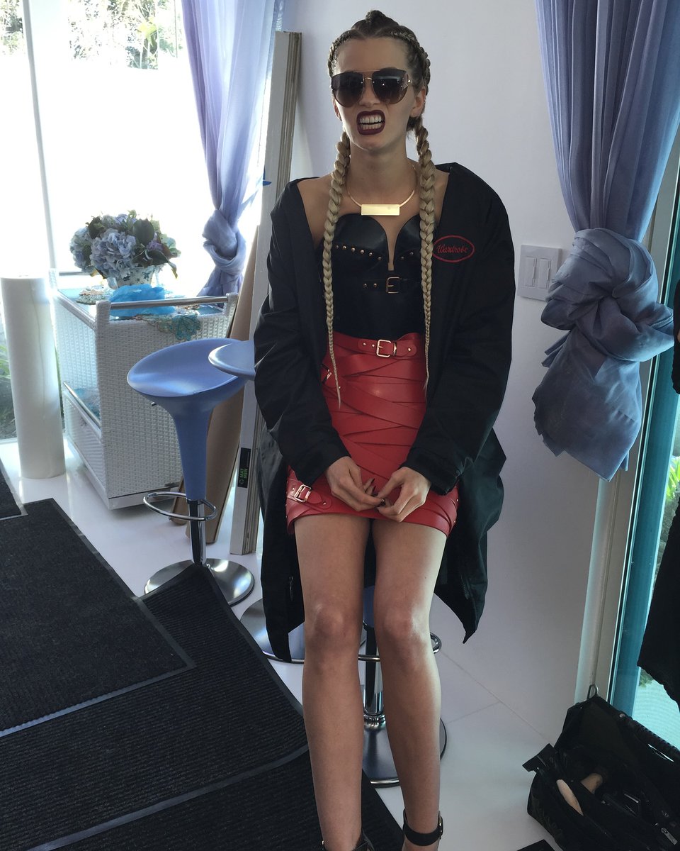 NWR_pic's tweet photo. THE NEON DEMON 10 years
Abbey Lee posted some never-see-before THE NEON DEMON bts pics ①

https://t.co/eUxZMtm162 https://t.co/r94ahYDGQf