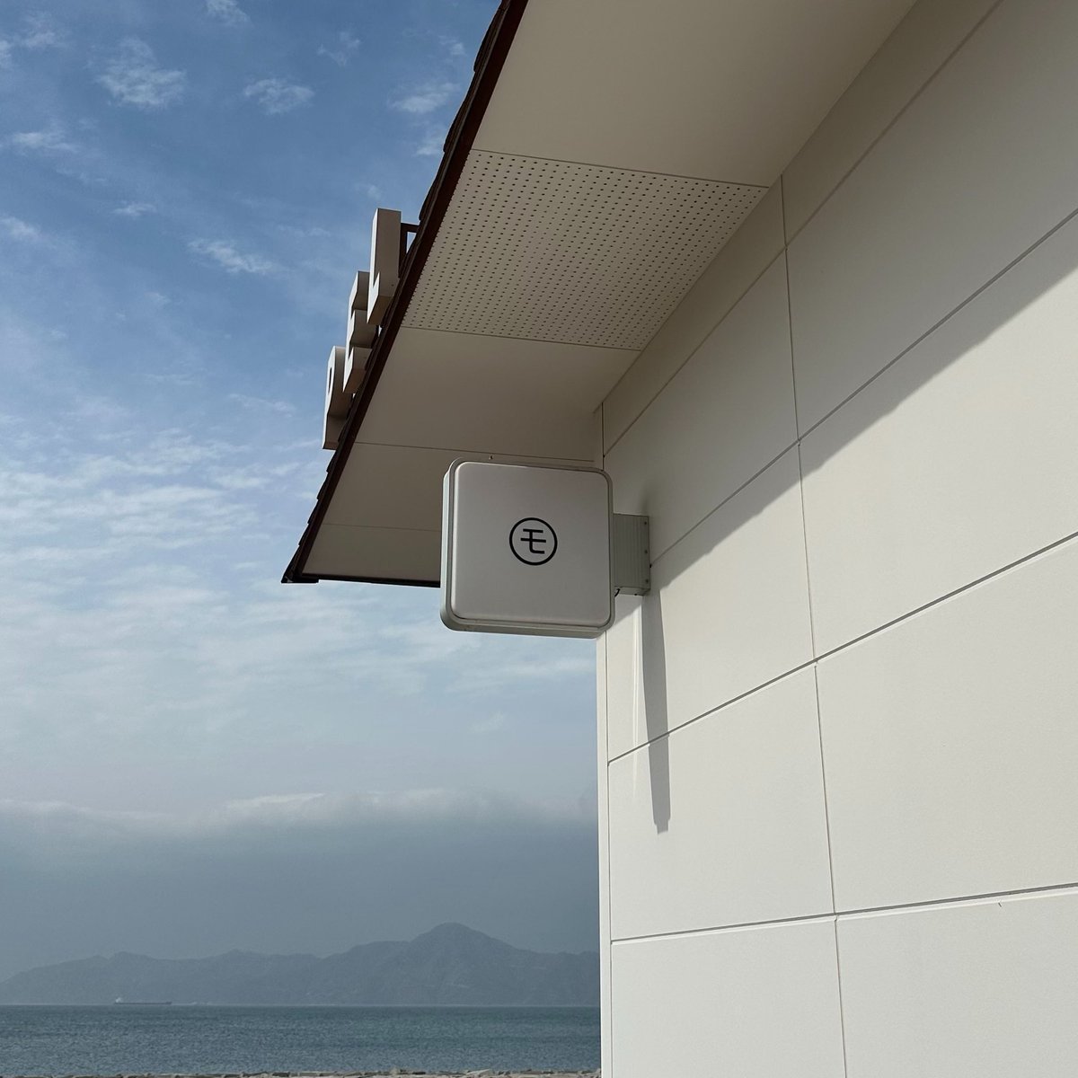 l5orwd's tweet photo. 海が見える喫茶店♩ https://t.co/k3Q6OakWFL