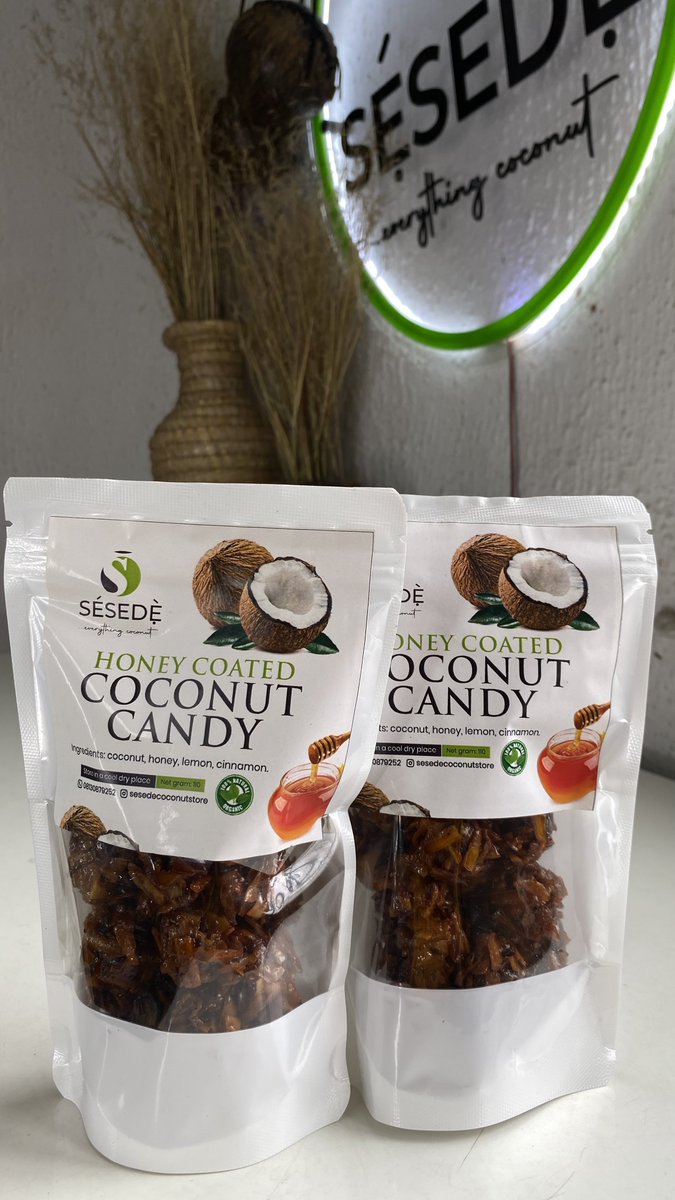 sesedey's tweet photo. Snacks awon loba loba 👑 

🏷️: 4k each 
📍: Lagos (nationwide delivery) https://t.co/dqaBjc6Rdz