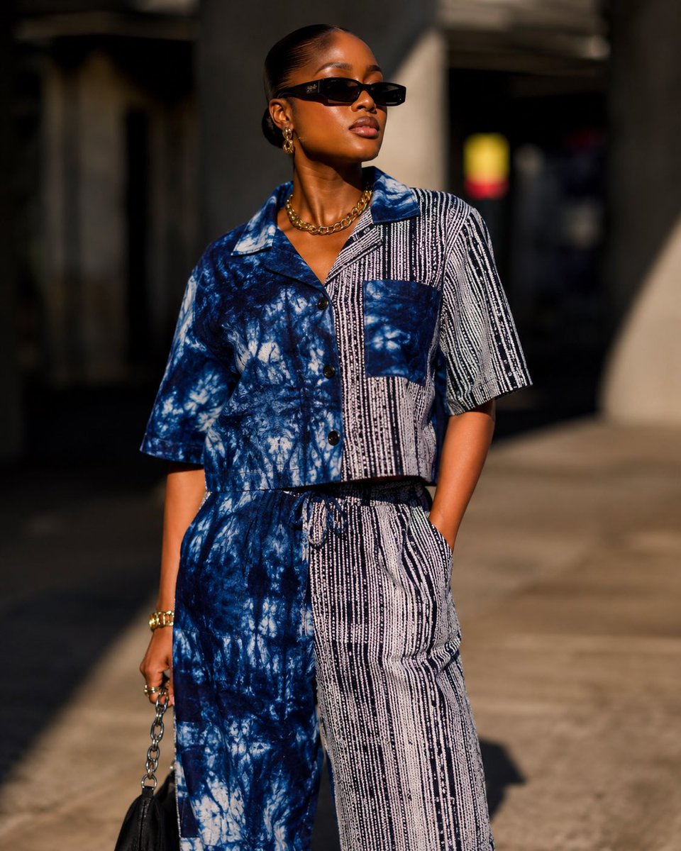 Krizhar_'s tweet photo. GM GM

How bold can you be in these prints? https://t.co/uK8g9BhDAH