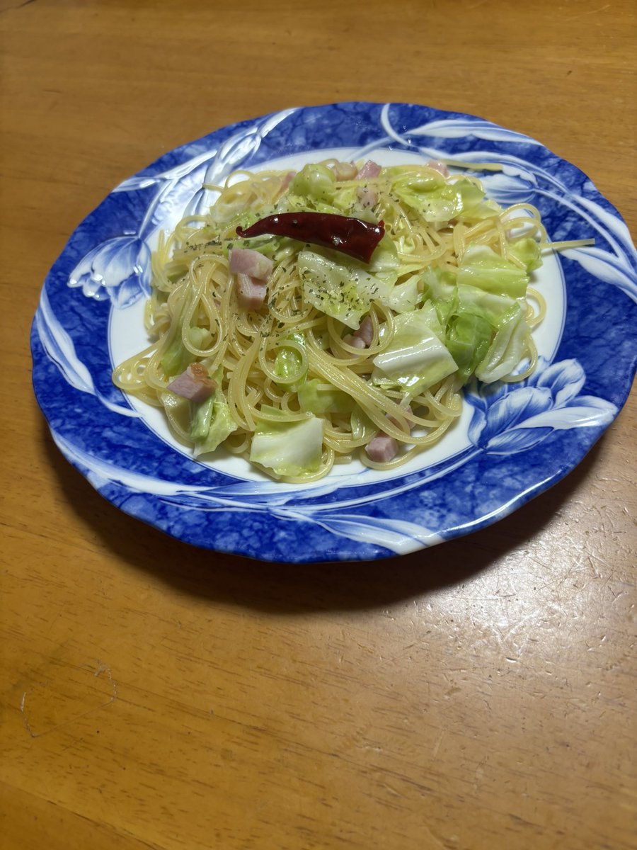 mayuuta1's tweet photo. 今日のペペロンチーノ
#ペペロンチーノ https://t.co/k2f6pIy9wz
