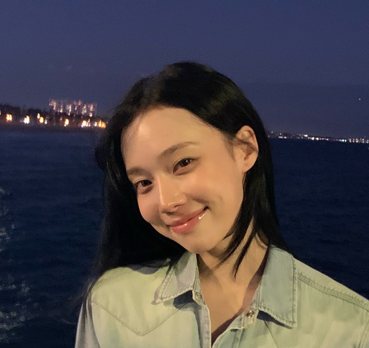 joyminjeong's tweet photo. her little dimple 💔 https://t.co/QXhgWJ2eM0