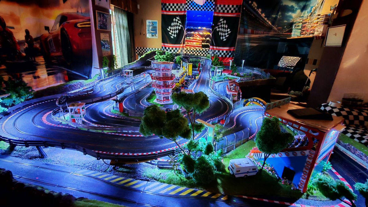 Scalextric tweet media