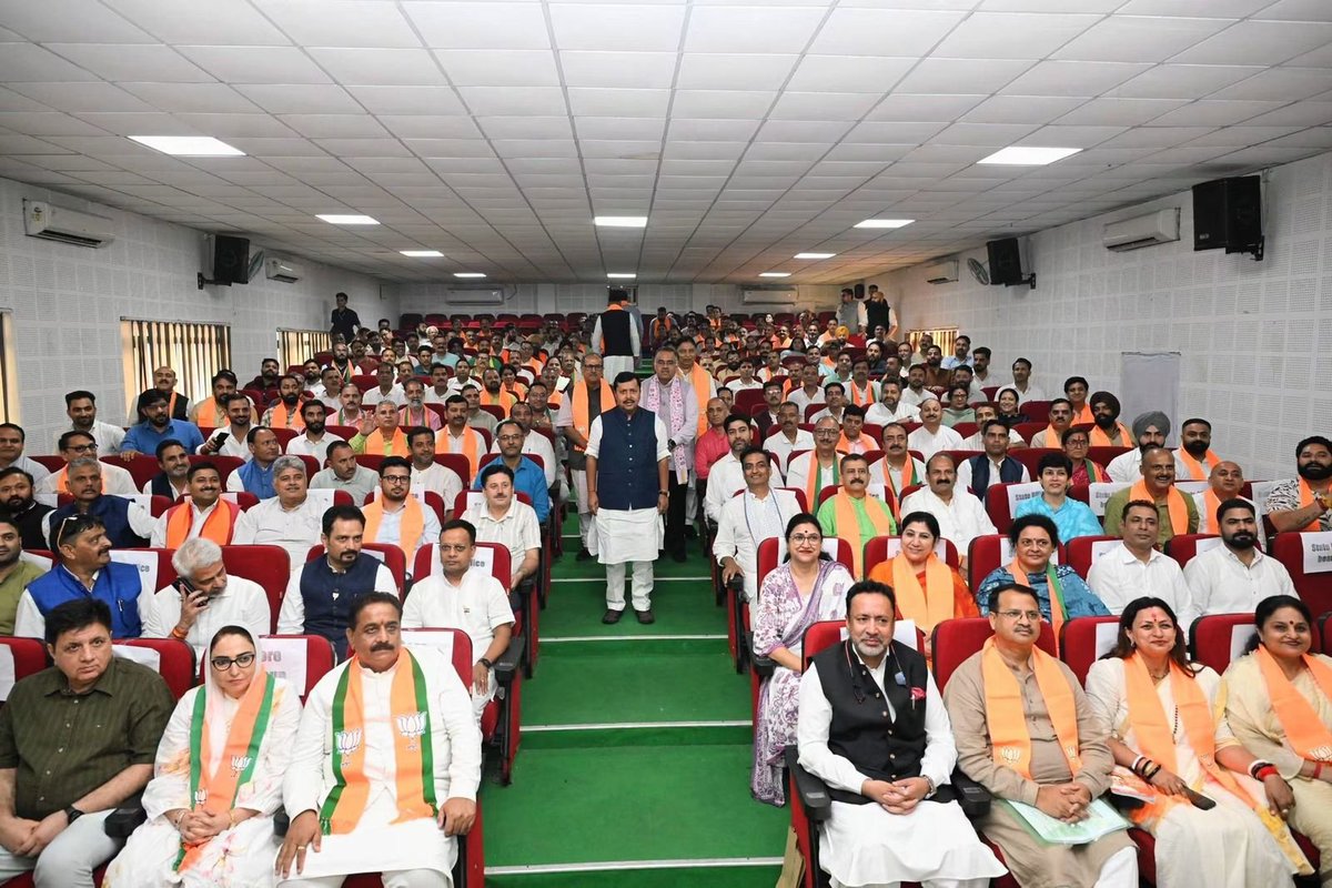 chzulfkarali's tweet photo. With @BJP4India National  President @NitinNabin ji at #jammu. 

@BJPJammuKashmir @tarunchughbjp @AshokKoul59 @iamsatsharmaca https://t.co/iLDRgyGklt