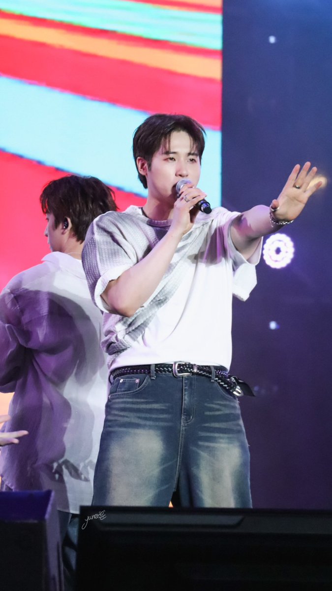 yuner6213's tweet photo. 260704 대만 화롄썸머페스티벌⁴

#B1A4 #비원에이포
#신우 #공찬  
#CNU #Gongchan https://t.co/3XoRM7dnI6
