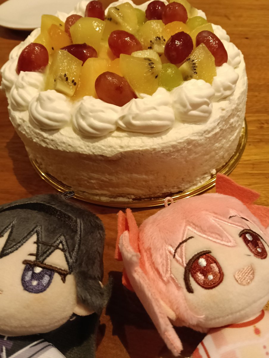 Akane_dango's tweet photo. 報告遅れましたが今日は僕の誕生日です🎂 https://t.co/nuMfPxfmwb