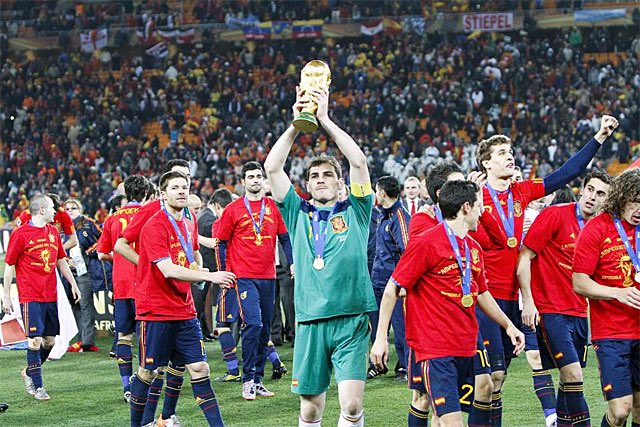 SprintDeRakitic's tweet photo. Todas las coincidencias que hay entre 2010 (el año que ganamos el mundial) y 2026.

No he visto una cosa igual en mi vida, es para ponerse nervioso.👇🏼 https://t.co/vb3mQjS8dI