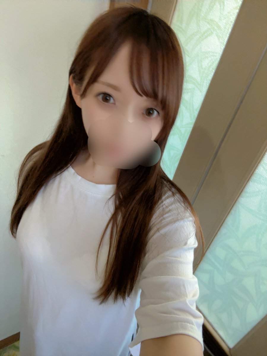 ganbaru_2004ni's tweet photo. 夜勤だから
少し寝ておこうと思ってる
まだ思ってるだけ https://t.co/HlGC67k3ki