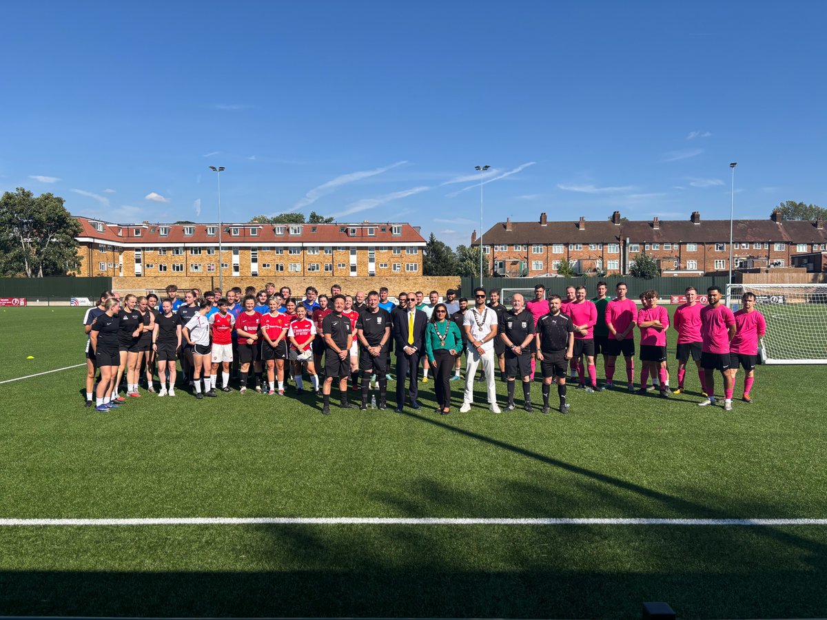 HertsmereMayor's tweet photo. I was pleased to host the annual mayor’s charity football tournament at Potters Bar Town FC’s Lantern Stadium. Thank you to everyone who helped and took part. https://t.co/L4yGpOiIAq