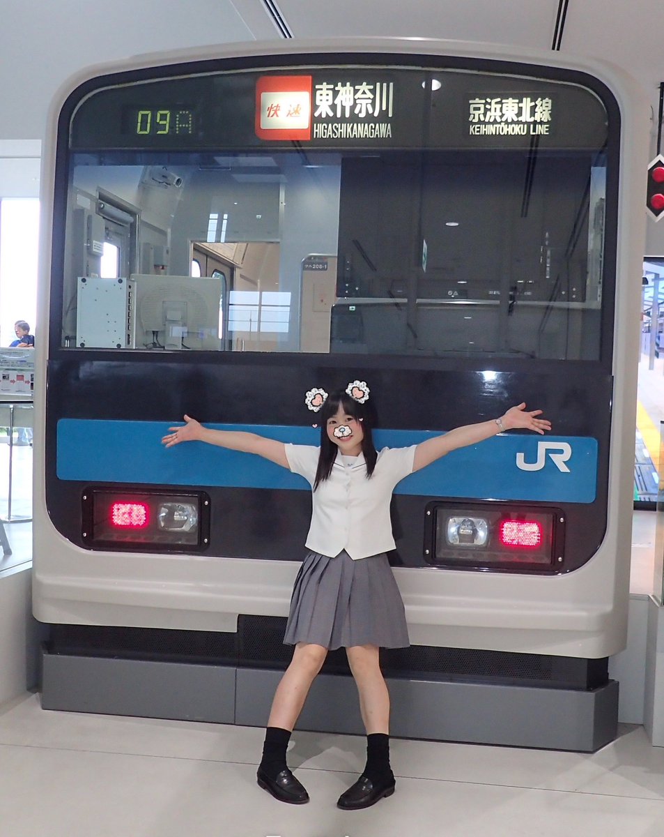 yukimarueri's tweet photo. てっぱくで初めて車掌体験させてもらいましたー‼️今回は初級でしたが、次は上級もしてみたいです😆👍✨爽やか教官のお兄さん💕209カコイイ💕 https://t.co/WHuXSuVPzr