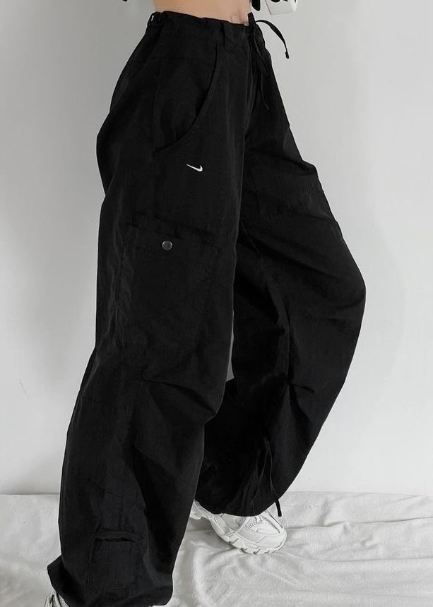 nokmust's tweet photo. Nikeさん、マジでこれ普通に買わせて欲しいです https://t.co/hAoKWWsKj9