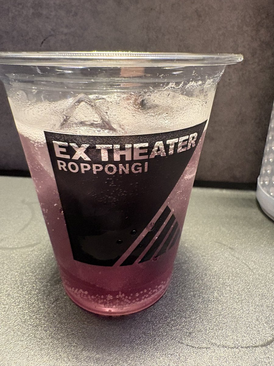 shandelassi's tweet photo. EX THEATERに行きたくてライブへ参加するEX THEATER大好き人間 https://t.co/SSe8xUhbCA