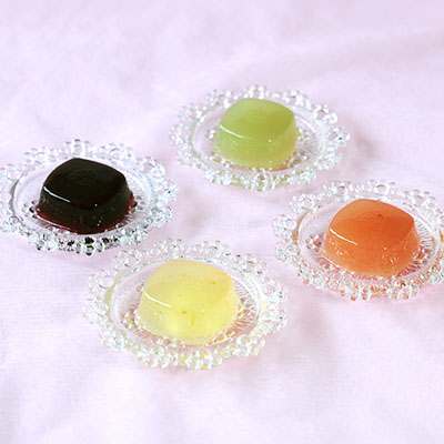 加賀藩御用菓子司　森八 tweet media
