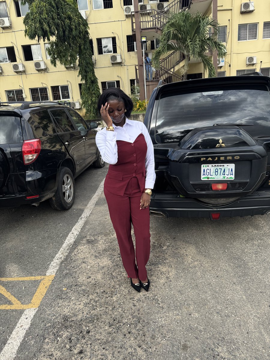 Bigsims_'s tweet photo. Final Year Week.
Day 1.
Corporate Day. https://t.co/1vreSVkl4h